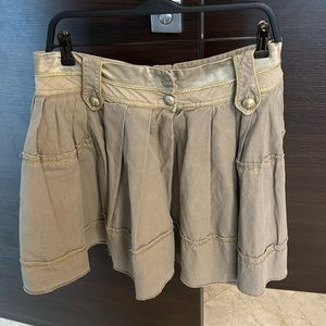 Mini skirt by Pinko size: 46, Length: 18 inches, width: 16,5